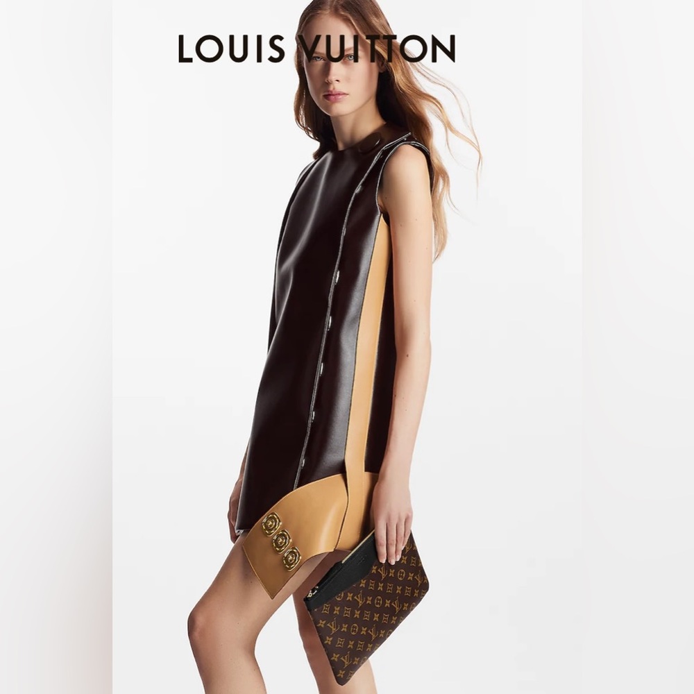 Louis Vuitton daily pouch Monogram iPad Clutch - brand new